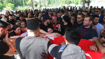 Denizden gelen acı haber Adana'yı yasa boğdu: Genç yolcu son yolculuğuna uğurlandı