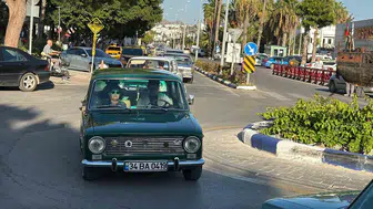 Bodrum yollarında zaman yolculuğu: 1949 model efsaneler sahneye çıktı