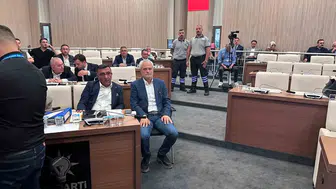 Eyüpsultan'da seçim krizi: Meclis salonundaki gerilimli anlar ilk kez görüntülendi