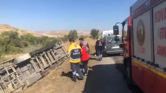 Elazığ-Tunceli yolunda korkutan kaza: Dev tır şarampole uçtu