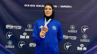 Demir ayak lakaplı Elifnaz Köseoğlu zirveye adını yazdırdı