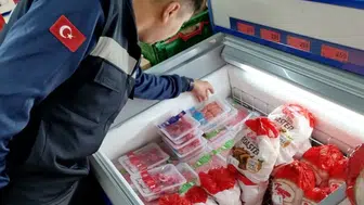 Şehzadeler'de market rafları mercek altında: Zabıtadan sıkı takip