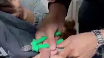 Bahçedeki oyun kabusa döndü: Minik Berfin'in parmağı boruya sıkıştı