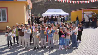 Kahta'da minik kalplerden sokak hayvanlarına büyük destek