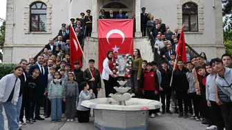 Demirci'de zaman durdu: Bir asra yaklaşan o tarihi kare yeniden hayat buldu