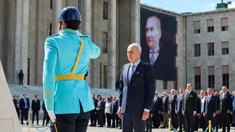 Ankara'da yeni dönem heyecanı: Meclis mesaisine törenle başladı