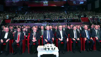Dijital çağın yeni tehdidi: Tekno-oligarklar gençliği hedef alıyor