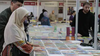 Kocaeli'de Edebiyat Rüzgarı: 16. Uluslararası Kitap Fuarı Kapılarını Açtı
