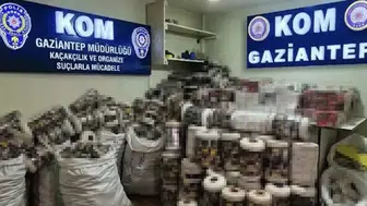Gaziantep'te kaçakçılara ağır darbe: Depo dolusu sigara yakalandı