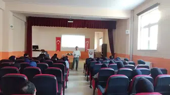 Geleceklerini Şekillendirecek Kritik Virajda Bayburtlu Öğrencilere Yol Haritası