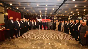 Hatay'ın Geleceği İçin Kritik Zirve: Kanaat Önderleri Masaya Oturdu