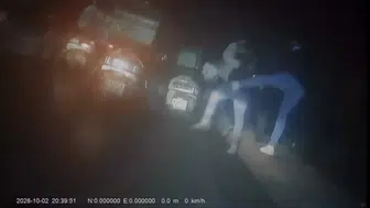 Ablasının ilişkisine karşı çıkınca dehşeti yaşadı: Motokuryeye kasklı saldırı kamerada