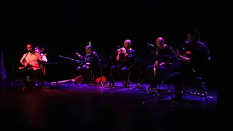 Eskişehir'de sanat rüzgarı: Belediye çalışanlarının kurduğu grup salonu doldurdu