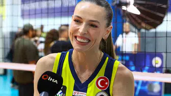 Eda Erdem'den 19 yıllık itiraf: Heykelinin önünden geçerken hala aynı soruyu soruyor