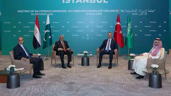İstanbul'da kritik dörtlü zirve: Bölgesel güçler masaya oturdu