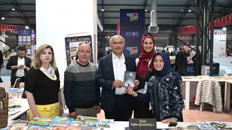 Malatya'da edebiyat rüzgarı: Depremin izleri siliniyor, şehir kitaplarla yeniden doğuyor