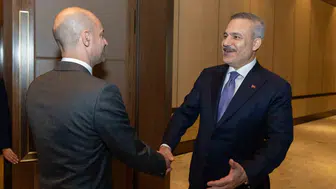 İstanbul'da kritik diplomasi trafiği: Bakan Fidan Fransız mevkidaşıyla masaya oturdu