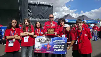 Balıkesirli genç mucitler TEKNOFEST sahnesini salladı: Dört büyük ödül birden geldi