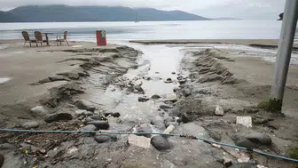 Sakin Kentin Gözde Sahili Doğanın Öfkesiyle Tanınmaz Hale Geldi