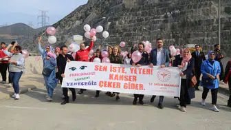Çoruh Nehri'nin devasa gövdesinde kansere karşı umut dolu mesaj: Erken teşhis hayat kurtarır