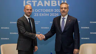 İstanbul'da kritik diplomasi trafiği: Hakan Fidan Fransız mevkidaşıyla masaya oturdu