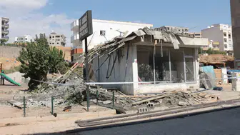 Cizre'de beton dökümü sırasında dehşet anları: 5 işçi enkaz altında kaldı