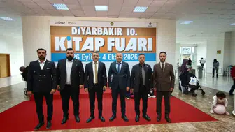 Diyarbakır'da Kültür Rüzgarı: MHP Heyetinden Kitap Fuarına Yakın Markaj