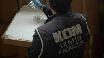 Gaziemir sokaklarında kaçak tütün operasyonu: Milyonluk sevkiyat engellendi