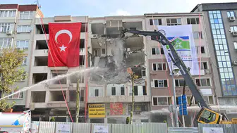 Bahçelievler'de 6 bininci yıkım: Deprem gerçeğiyle yüzleşen ilçede dönüşüm seferberliği