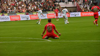 Diyarbakır'da Diagne Sahneye Çıktı: Amedspor Konyaspor'u Tek Golle Devirdi