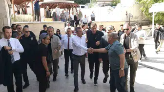 Özgür Özel'den sandık iradesi vurgusu: Seçmen kararına müdahale etmek halka saygısızlıktır