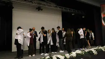 Geleceğin sağlık neferleri için Trabzon'da duygusal gün: Beyaz önlüklerini gururla kuşandılar
