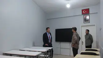 Cizre'de okul duvarlarını yıkan eğitim seferberliği: Her yaşa yeni bir kapı açılıyor
