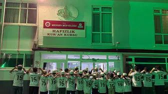 Milli yıldız Arda Güler'den memleketindeki öğrencilere anlamlı sürpriz