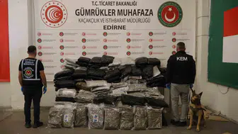 Sınır kapılarında zehir tacirlerine ağır darbe: Tonlarca uyuşturucu yakalandı