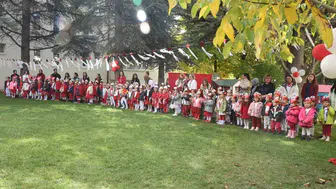 Miniklerden Cumhuriyet coşkusu: Geleceğin teminatı sahnede