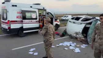 Patnos yolunda can pazarı: Takla atan araçtan 7 kişi çıktı