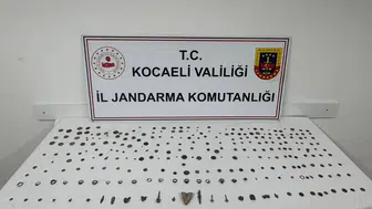 Dilovası'nda şüpheli araç durduruldu: İçinden tarih fışkırdı
