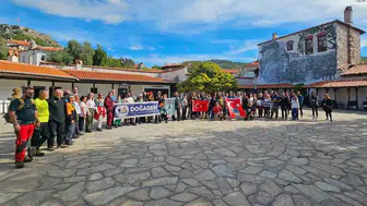 Doğa tutkunları Muğla'nın gizli rotalarında buluştu: Çeyizden çıkan kupalarla çevreci mesaj