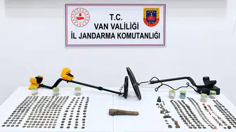 Çaldıran'da tarihi eser operasyonu: Roma döneminden kalma yüzlerce sikke yakalandı