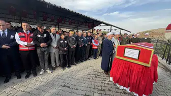 Doğumuna günler kala gelen acı haber: Şehit Mustafa Aslan baba ocağında toprağa verildi