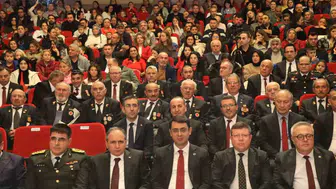 Uşak'ta Cumhuriyet'in 103. yılına görkemli kutlama: Gençlere emanet vurgusu