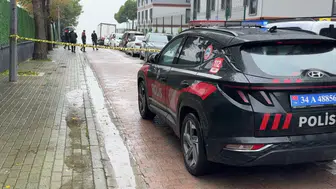 Okul önünde park kavgası kanlı bitti: Bekçiye saldıran veli ayağından vuruldu