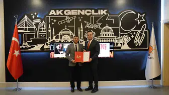 Kütahya'da gençlik teşkilatında bayrak değişimi: Yeni dönem Oğuzhan İnce ile başlıyor