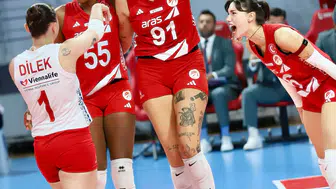 Sultanlar Ligi'nde İzmir'de Dev Randevu: Aras Kargo Galatasaray'ı Ağırlıyor