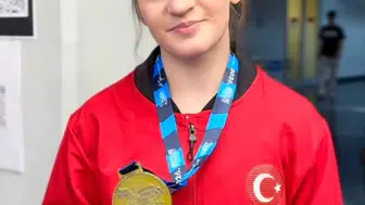 Erzincanlı genç güreşçiler Hırvatistan'da kürsüye ambargo koydu