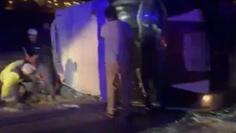 Nurdağı'nda tarım işçilerini taşıyan minibüsle otomobil çarpıştı: Bir can kaybı