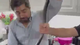 Mutfakta dehşet dolu 4 saat: Isırılmasına rağmen pes etmedi