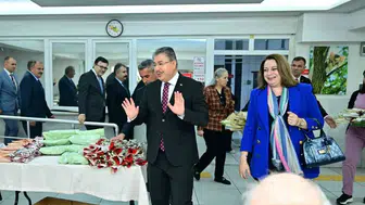 Eskişehir'de anlamlı buluşma: Yaşlılar Günü'nde huzurevi sakinlerine özel ziyaret