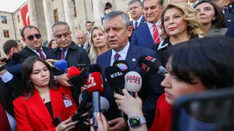 Özgür Özel'den Mersin Operasyonu İçin Sert Çıkış: Fon Krizini Örtme Çabası